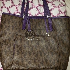 Micheal Kors/handbag